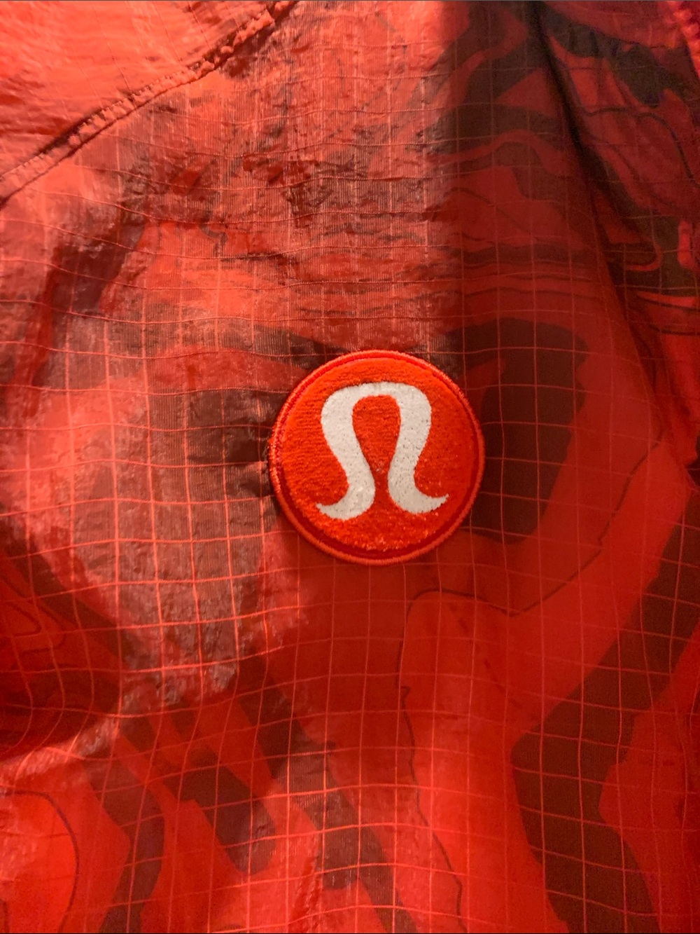 📌 NWOT Lululemon 2026 Team Canada Wunder Puff Translucent 600- Down Fill Jacket - Picture 7 of 10